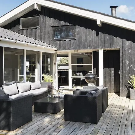 Yessica - 300m From The Sea In Nw Jutland By Interhome Løkken