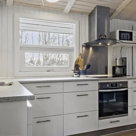 Yessica - 300m From The Sea In Nw Jutland By Interhome * Lokken
