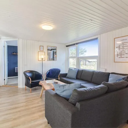 Yessica - 300m From The Sea By Interhome